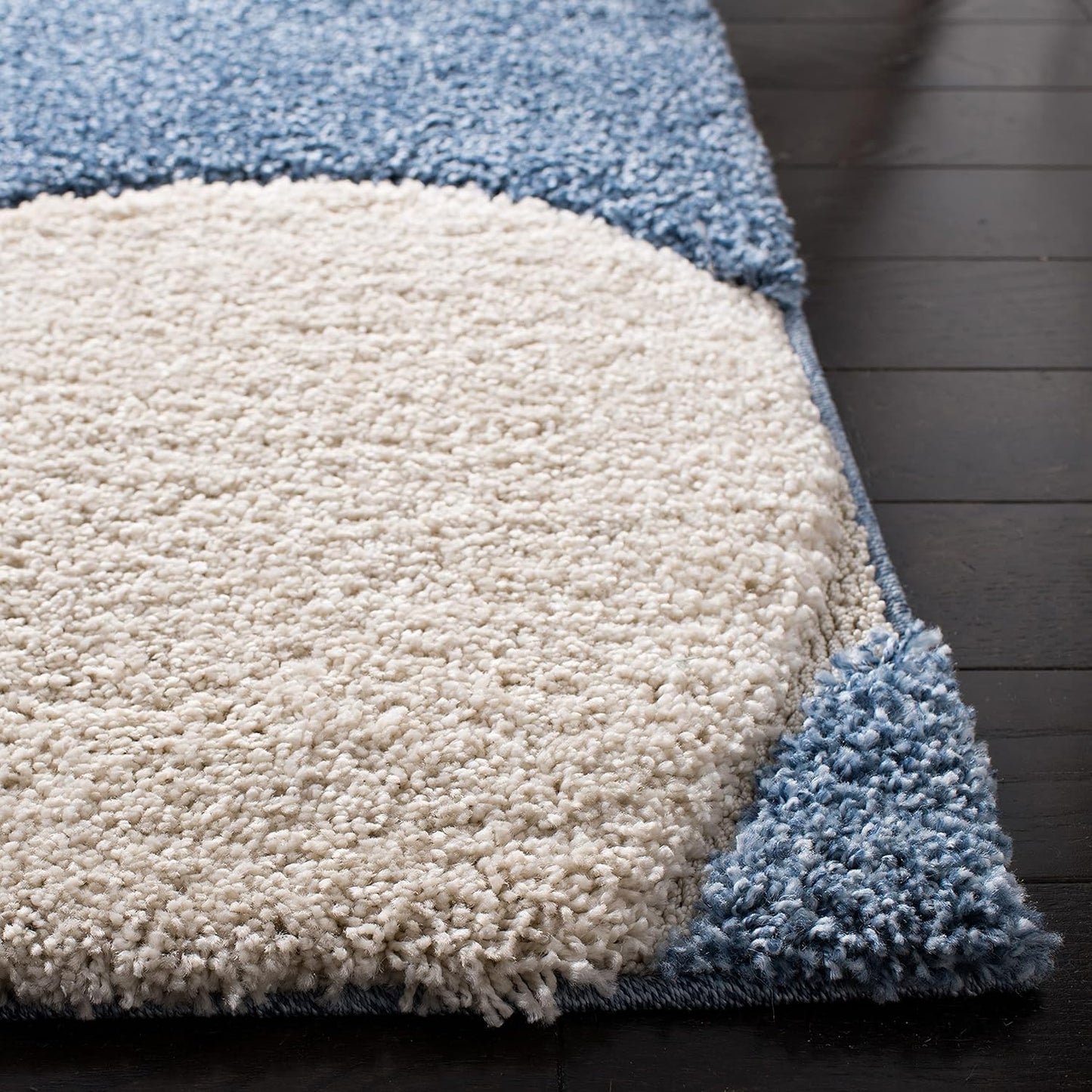 Handwoven Fluffy Shaggy - White - Blue