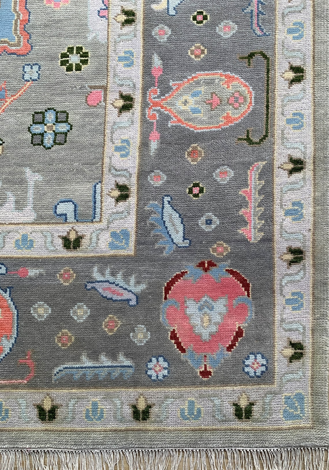 Floral Knotted Oushak Area Rug