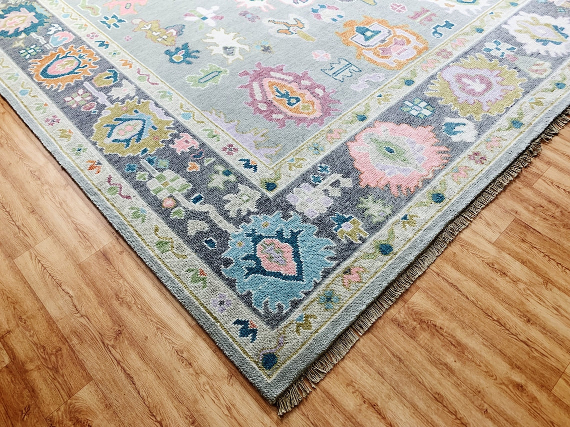 Floral Knotted Oushak Area Rug