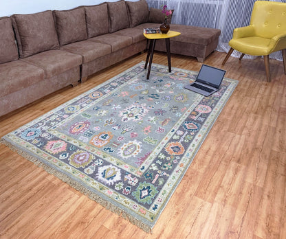 Floral Knotted Oushak Area Rug